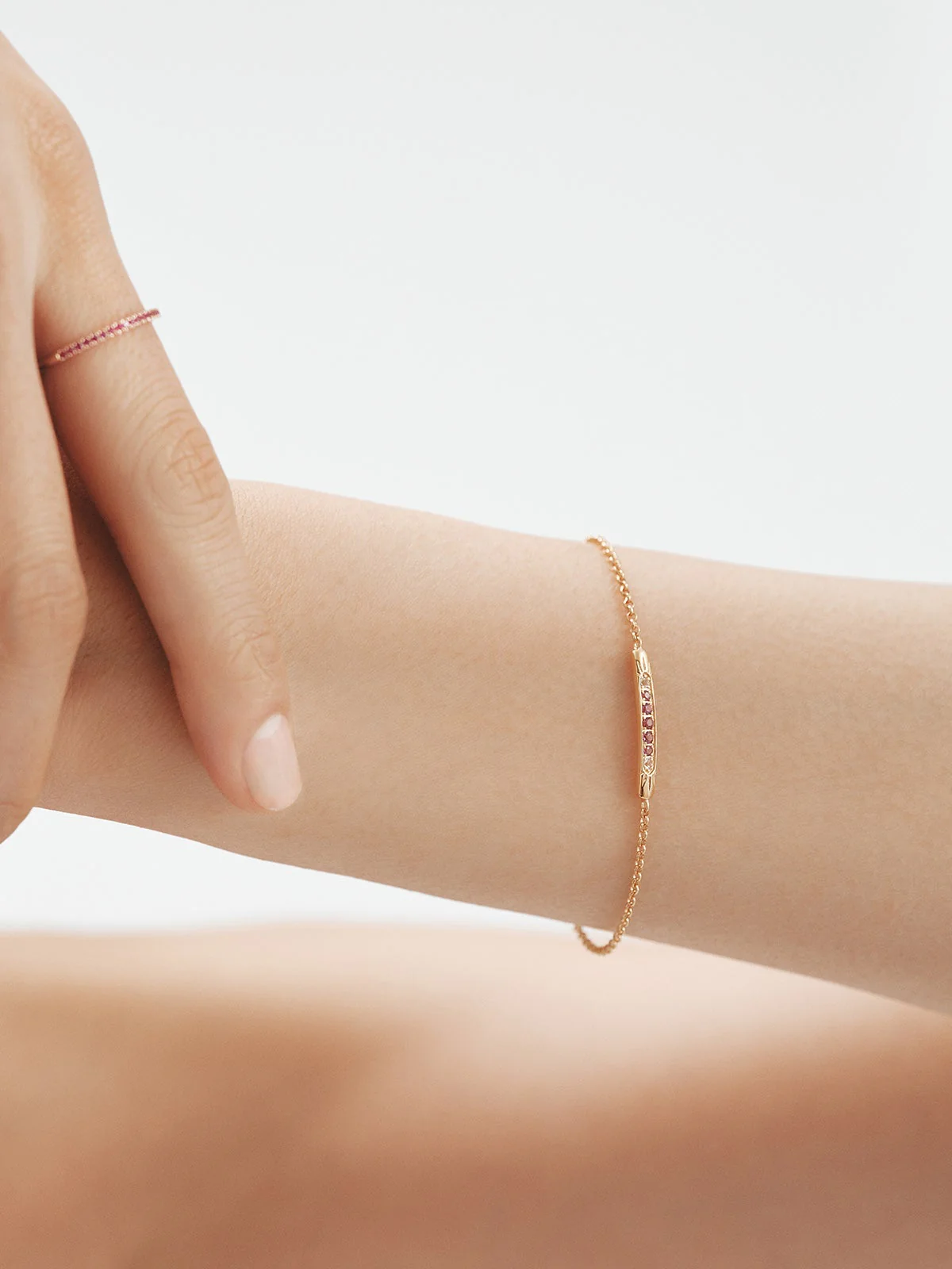 Pulsera de plata 925 bañada en oro amarillo de 18K con rodolitas moradas y topacios blancos - Image 6