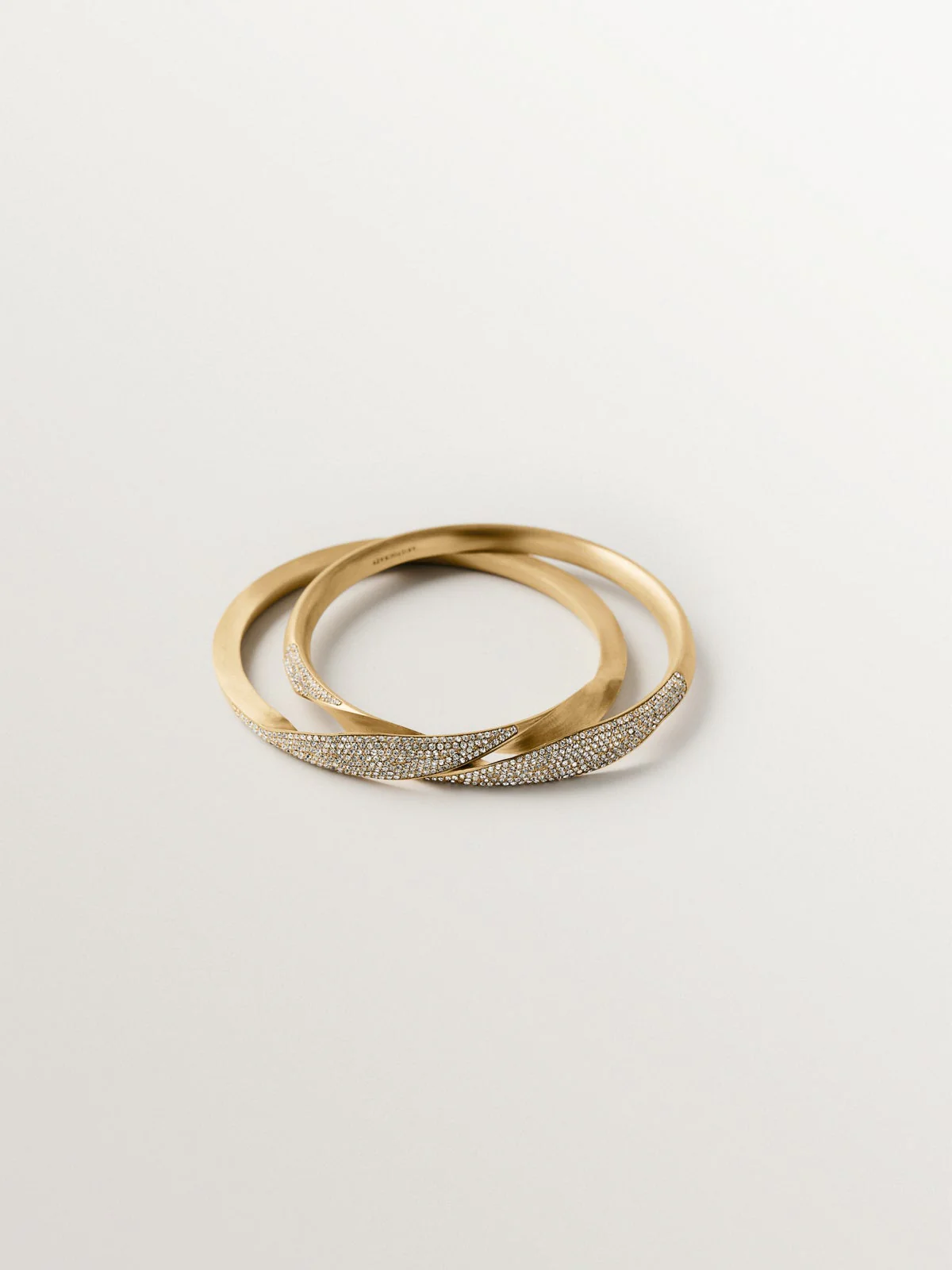 Pulsera gimmel bañada en oro amarillo con pavé de cristales - Image 7