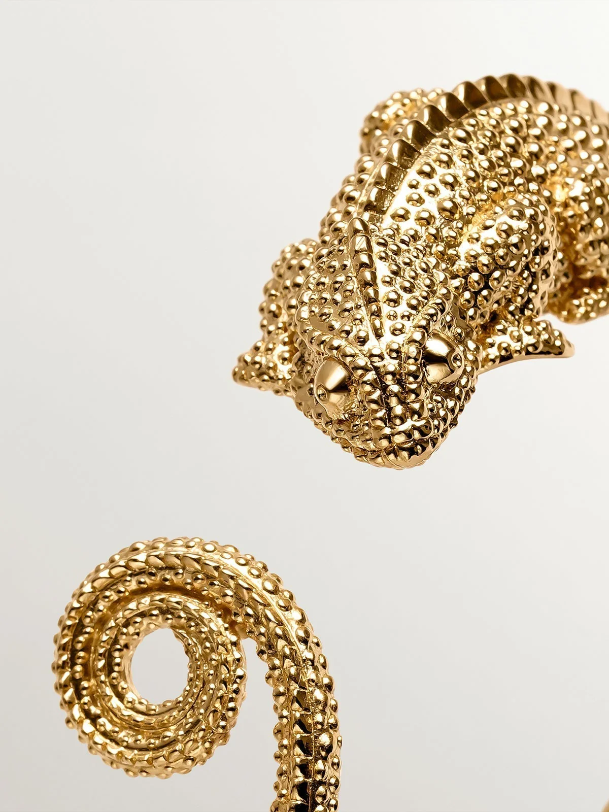Pulsera rígida de plata 925 bañada en oro amarillo de 18K con forma de camaleón - Image 5