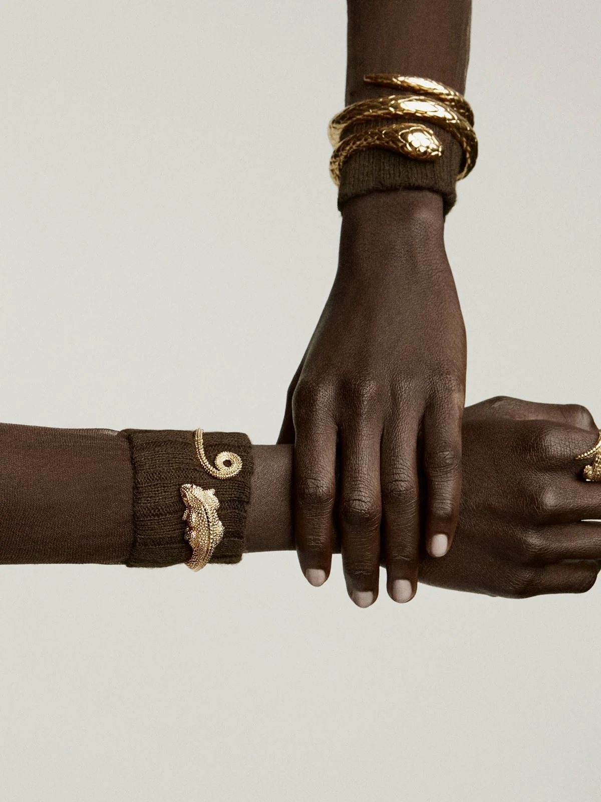 Pulsera rígida de plata 925 bañada en oro amarillo de 18K con forma de camaleón - Image 6