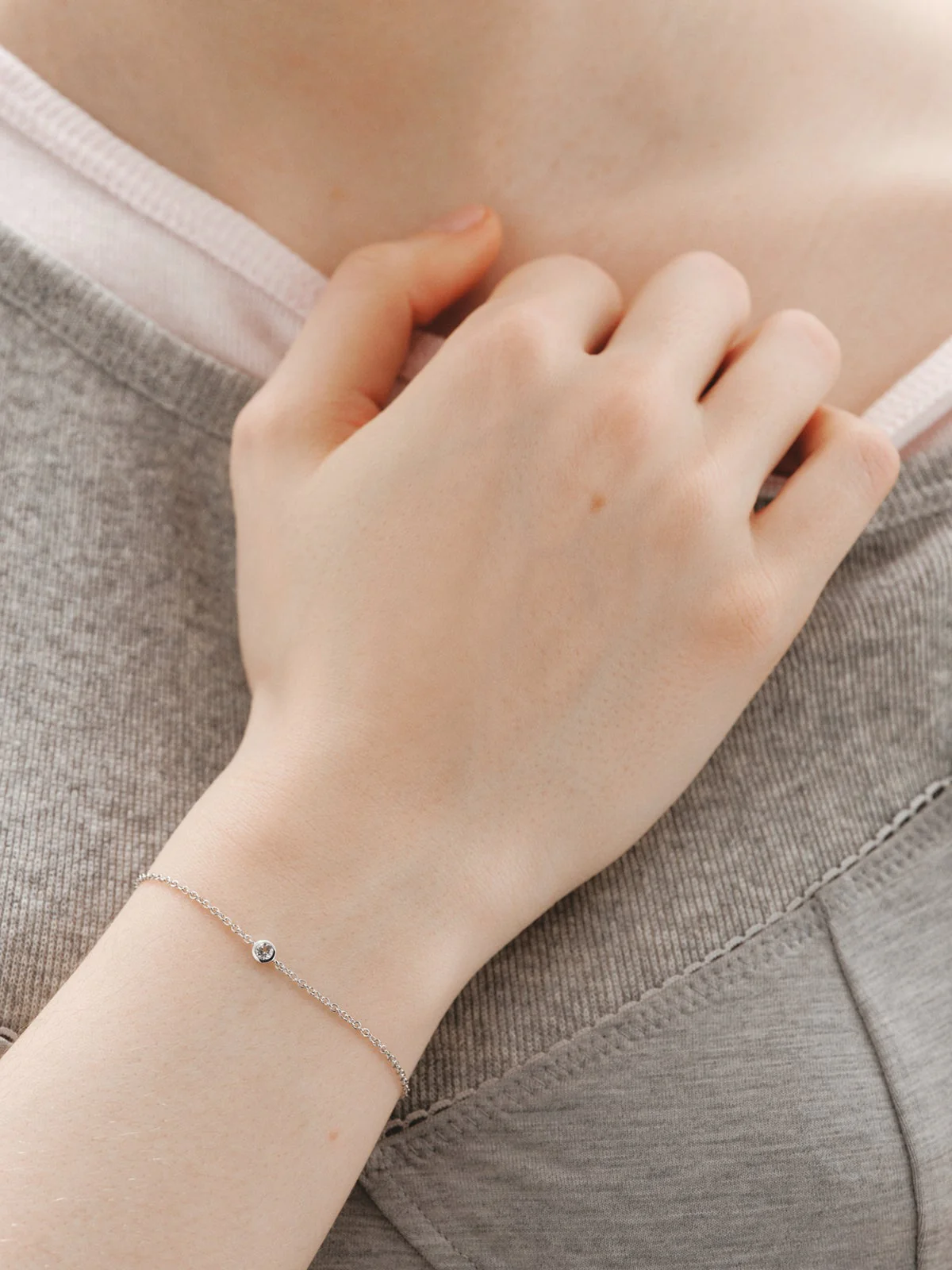 Pulsera solitario de plata 925 con topacio blanco - Image 4